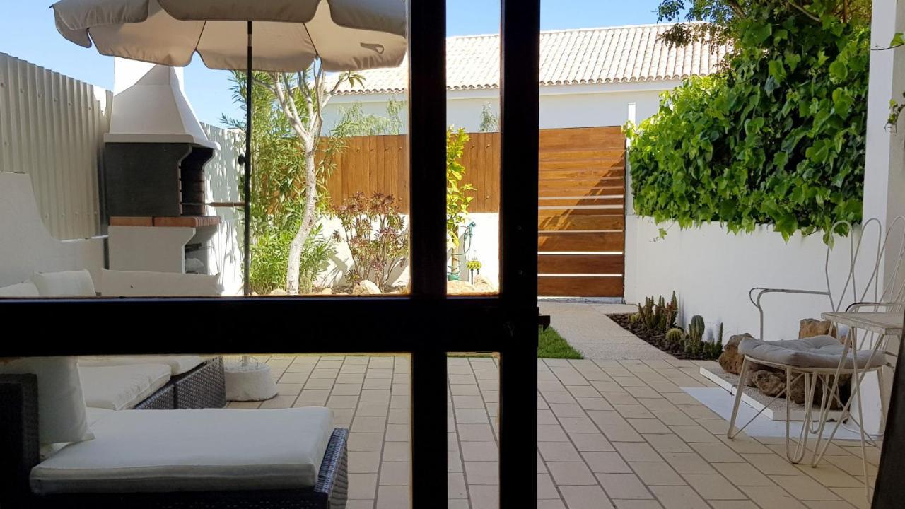 Magnific Studio With A Cozy Garden, 5 Minutes To The Beach 알부페이라 외부 사진