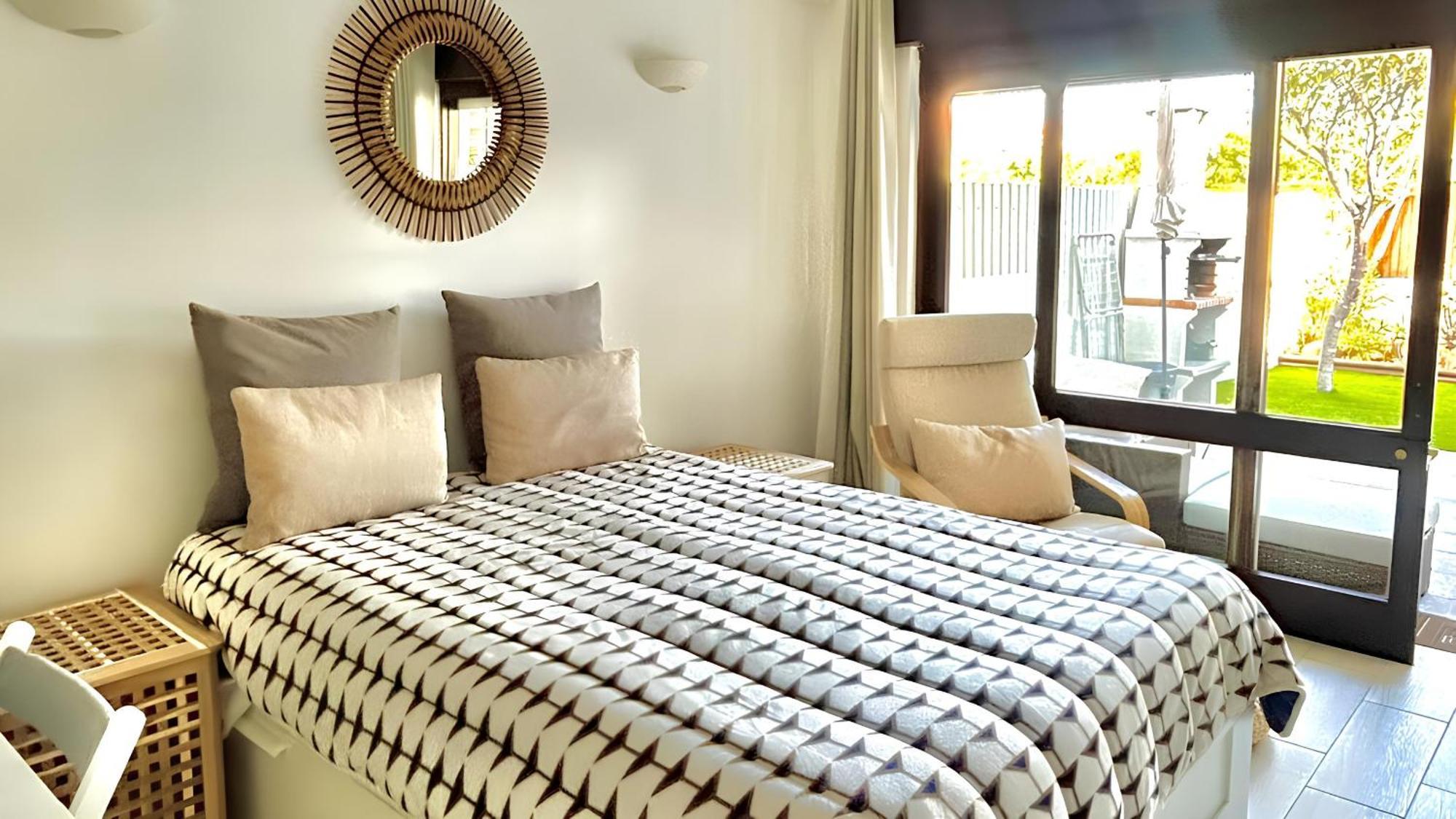 Magnific Studio With A Cozy Garden, 5 Minutes To The Beach 알부페이라 외부 사진