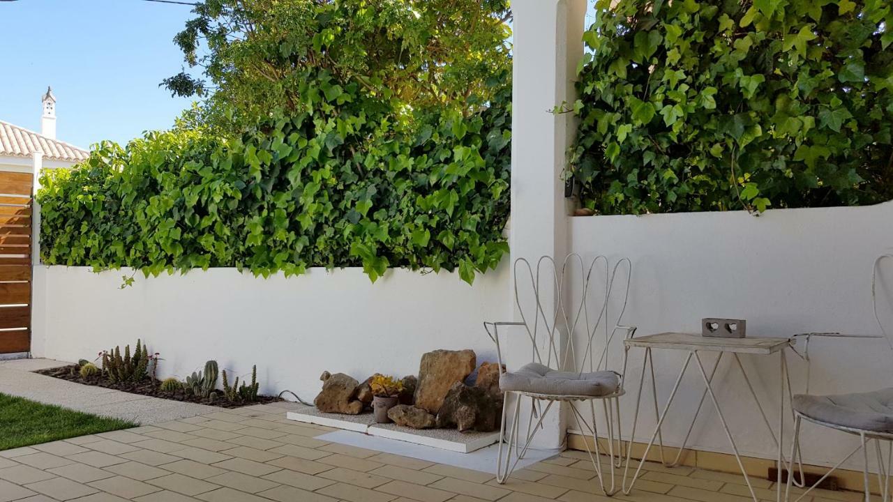 Magnific Studio With A Cozy Garden, 5 Minutes To The Beach 알부페이라 외부 사진